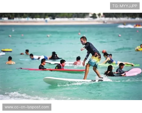 “电动冲浪：水上运动新宠，东三叉湖赛场精彩纷呈”